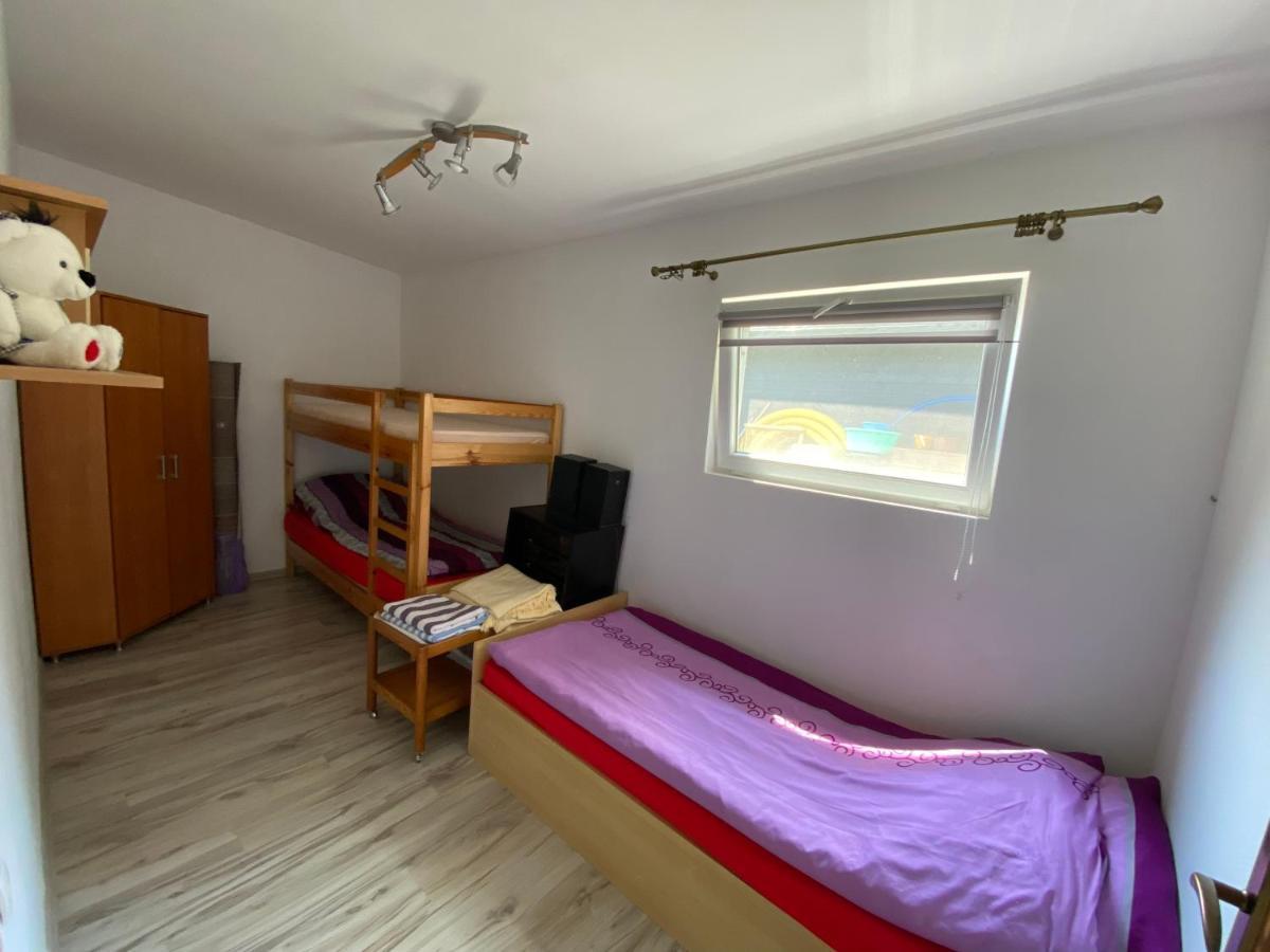 Domek Letniskowy Nad Jeziorem Wiejskim Lakie Dış mekan fotoğraf